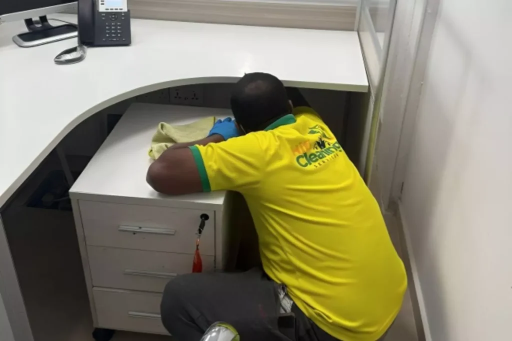 best cleaners service in Al Helio